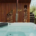 Holiday home Projekt Swit - Z Prywatna Jacuzzi I Sauna